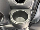 【運転席側ドリンクホルダー】