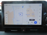 (10.5インチディスプレイオーディオ)スマホと車をつなぐことで色々なサービスを楽しめます。