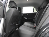 長時間の乗車でも疲れにくい後席空間。大人が問題無く乗車できるサイズ感