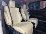 車内もキレイで嫌な臭いもありません☆車内の臭い、汚れが気になる方は内装のスチームクリーナーも施工可能です♪
