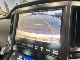 【バックカメラ】運転席から画面上で安全確認ができます。駐車が苦手な方にもオススメな便利機能です。