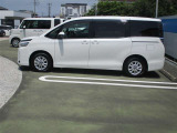 外環三郷西インター出口から約10分前後になります。新車店舗と併設されています。