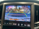 【バックカメラ】運転席から画面上で安全確認ができます。駐車が苦手な方にもオススメな便利機能です。