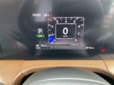 視認性の高いメーターで運転情報を的確に把握できます!