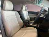 運転席も広々としており運転しやすい環境を実現しています☆室内クリーニングも実施済みです。