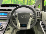 【純正革巻きステアリング】上質な革を使用することで、手にしっかり馴染みとても運転しやすいハンドルです♪