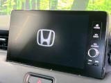 【純正9型ナビ】人気の純正ナビを装備しております。ナビの使いやすさはもちろん、オーディオ機能も充実!キャンプや旅行はもちろん、通勤や買い物など普段のドライブも楽しくなるはず♪