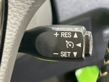 【クルーズコントロール】高速道路もラクラク走行。アクセルを離しても一定速度で走行ができ、長距離運転時の負担を軽減!加速・減速も簡単なスイッチ操作で調整できます。