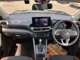 運転席まわりです。細かいオプションなど、気になるところがあればお気軽にメールやお電話等でお問合せください。
