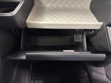【グローブボックス】車検証入れ収納♪