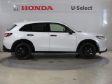 艶やかに、そして凛々しく。感性を刺激する力強い存在感。流れるような艶のあるシルエットと、SUVらしい力強さをひとつの造形に凝縮したプロポーションがZR-Vらしさを強調しています。