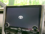 【14型ディスプレイオーディオプラス】大型14インチナビを装備。存在感のある大画面はインパクト大!ナビ利用時のマップ表示は見やすく、テレビは臨場感がアップ!いつものドライブがグッと楽しくなります♪