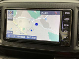 純正ナビを装備。タッチパネル式で使いやすく、お出かけもラクラクです。