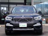 BMW在庫保有台数常時100台以上!ご来店の際はBMW本店(厚木市下荻野140-1)にご来店ください!弊社自慢の全天候型ショールーム!BMW在庫保有台数常時100台以上ございます!