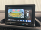 【バックカメラ】リバースにするだけで映ります、後方の安全確認や、狭い駐車場での車庫入れ、雨の日や夜間など視界の悪い時に便利です!安全にバックする為には欠かせない装備です。