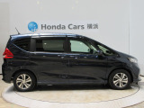 全長426cm、幅169cm、高さ171cmのお車になります。