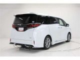 当社では自動車保険、ドライバーに支持されているロードサービスJAFも取り扱いしております。