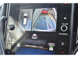 リヤカメラ付きなので、シフトレバーをリバースにすると連動してカメラ映像に切り替わります。