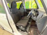 運転席シート廻りは使用感も少なく、良好な状態となっています。丁寧に使われていたことがよくわかりますね。