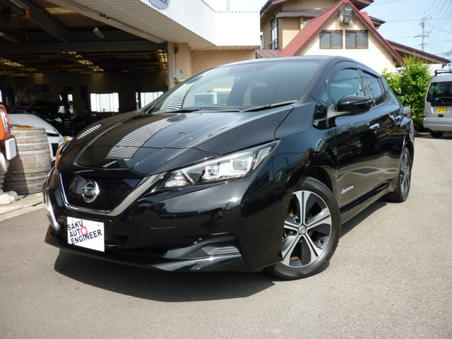 リーフ X 10万台記念車