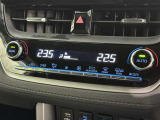 左右独立温度コントロールフルオートエアコンです。運転席、助手席それぞれで独立して温度設定ができます。冷え性の方が乗っても安心ですね♪