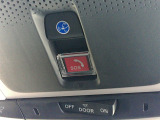 天井には緊急通報ボタンが装備されています。