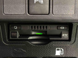 ETCカードを挿入することで高速道路を利用する際の支払いがキャッシュレスになったり、ETCスマートインターチェンジが利用できたり、とても便利なアイテムです!保証は修理保証のみとなります。
