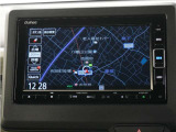 純正スタンダードインターナビ(VXM-234VFi)&バックカメラが装備されているので、普段の使い勝手もロングドライブも快適です。