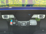 【アイサイトVer2】前方の車両等を検知し、衝突しそうな時は警報で注意を促し、ブレーキを踏む力をサポート。ブレーキを踏めなかった場合は衝突被害軽減ブレーキが作動、衝突回避をサポートします。