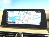 ●純正ナビ:一体感のあるナビは、高級感ある車内を演出してくれます。オーディオ機能も充実しておりますので、運転もより楽しめます♪