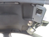 運転席サンバイザーには、バニティーミラー付いてます。