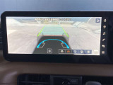 目視できないフードで隠れた路面の映像を表示するインビジブルフードビュー