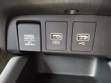 充電用USBジャック(1個/急速充電対応タイプ)+USBジャック(1個)