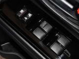 電動格納式ドアミラー・パワーウインドウを装備しています。