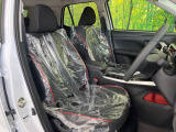 運転席シート廻りは使用感も少なく、良好な状態となっています。丁寧に使われていたことがよくわかりますね。