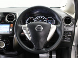 【運転席まわり】自然に手を伸ばした先に操作したいものがあるようレイアウトを追求 !