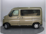 後席両側電動スライドドア☆ 小さなお子様の乗り降りも気楽に行えます。荷物で手一杯の際も、ボタンでドアの開閉ができる上、開口部も広いため大きな物でも一人で積込みが行いやすいです!