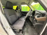 運転席シート廻りは使用感も少なく、良好な状態となっています。丁寧に使われていたことがよくわかりますね。