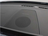 【harman/kardon】世界のオーディオファン垂涎のプレミアムサウンドシステムを搭載。原音に近い音場空間を忠実に再現。乗る人すべてに最良の音響体験を提供します。