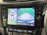 【アラウンドビューモニター】専用のカメラにより、上から見下ろしたような視点で360度クルマの周囲を確認することができます☆死角部分も確認しやすく、狭い場所での切り返しや駐車もスムーズに行えます。