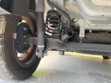 お車を安心してお乗りいただく為には、足回りの定期点検が欠かせません。サービスサポート(有償保証)では無料点検もご提供しており、安心のカーライフをお過ごしいただけるサポート体制が整っています。
