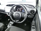 【運転席】運転席周りの画像です。プロの手で隅々までクリーニングしています。ご来店いただき実際に見てみてくださいね☆