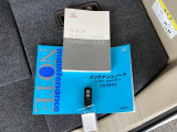メンテナンスノート【整備記録簿】、取説も揃っています。スマートキーはバッグなどにしまったままボタン操作でエンジンの始動・停止ができて大変便利です。