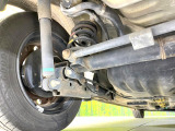 お車を安心してお乗りいただく為には、足回りの定期点検が欠かせません。サービスサポート(有償保証)では無料点検もご提供しており、安心のカーライフをお過ごしいただけるサポート体制が整っています。