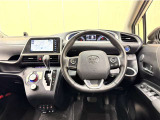 運転しやすいインパネ周りです。見やすいレイアウトで快適なドライブをサポートします☆☆
