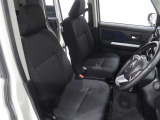 見通しのよいすっきりとした視界で、誰でも運転しやすいです。運転のしやすさは疲れにくさにも繋がりますよ♪