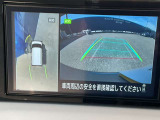 アラウンドビューモニター搭載。上から見下ろしたように液晶に映るのでスムーズな駐車をサポートします。