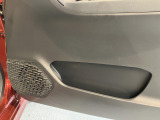 ドアの内張りにキズあります。