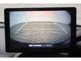 バックカメラが装備されており、後方の安全確認はもちろんのこと狭い場所での駐車や雨の日・夜間など視界の悪いコンディションでのストレスの軽減にもなります!