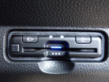 ■【ETC車載器】が装備されています。セットアップをしてお渡しとなり、ETCカードを差し込むだけで高速道路の利用が可能です。